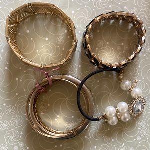 Set of gold bracelets